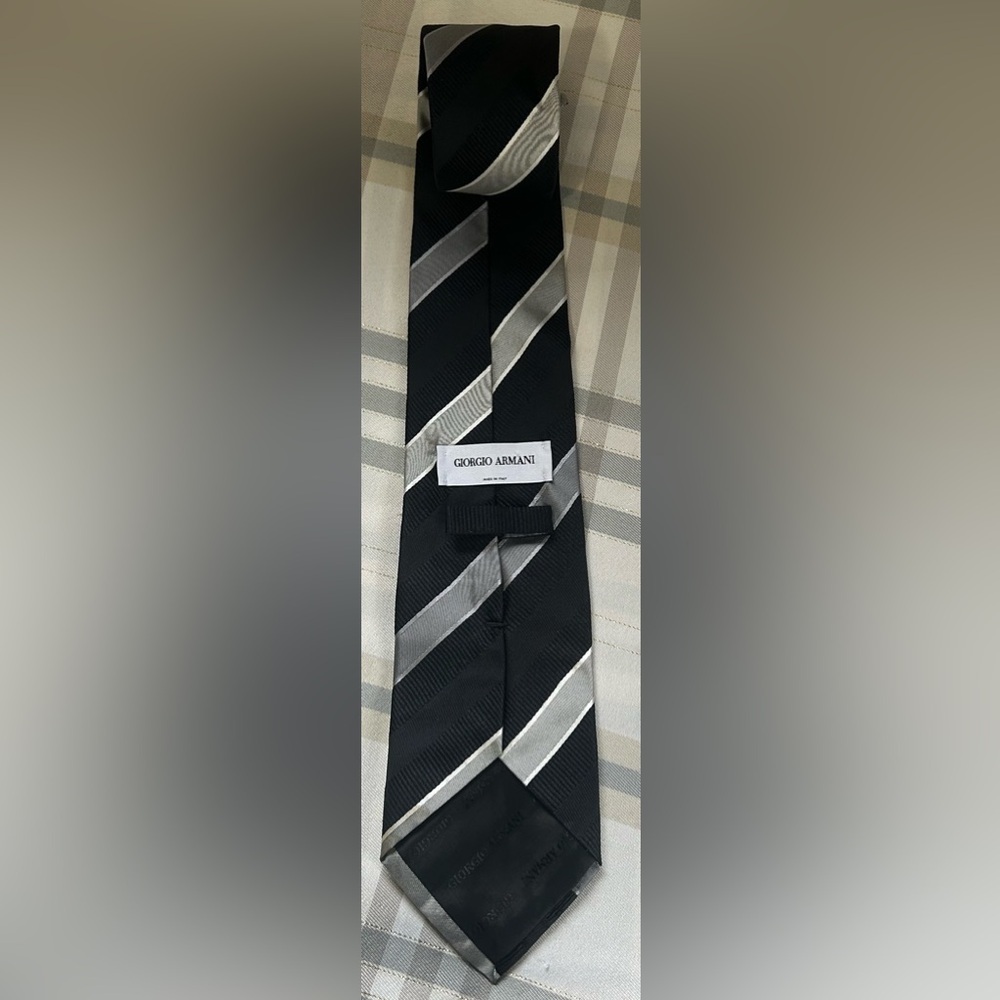 GEORGIO ARMANI TIE STRIPED MENS - Picture 4 of 6